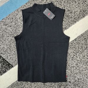 Levi's Effortless Tank, M, NWT